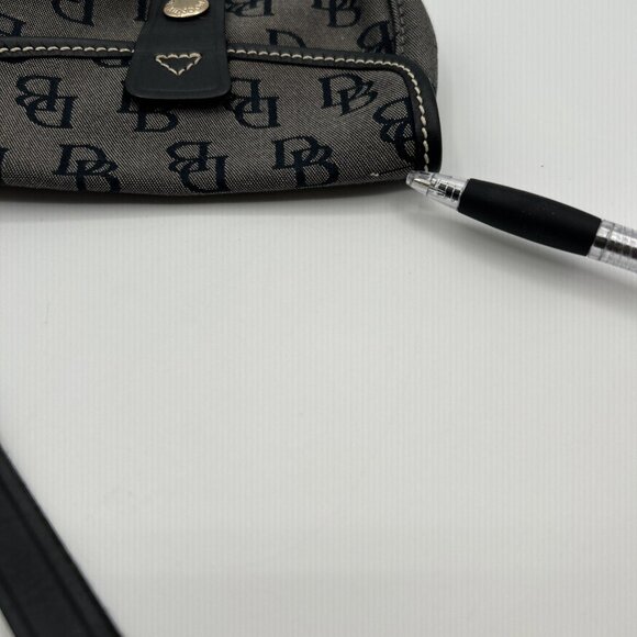 Dooney & Bourke Black Monogram Logo Wristlet Clutch Wallet Y2K‎ Purse Zip Snap - Picture 4 of 11